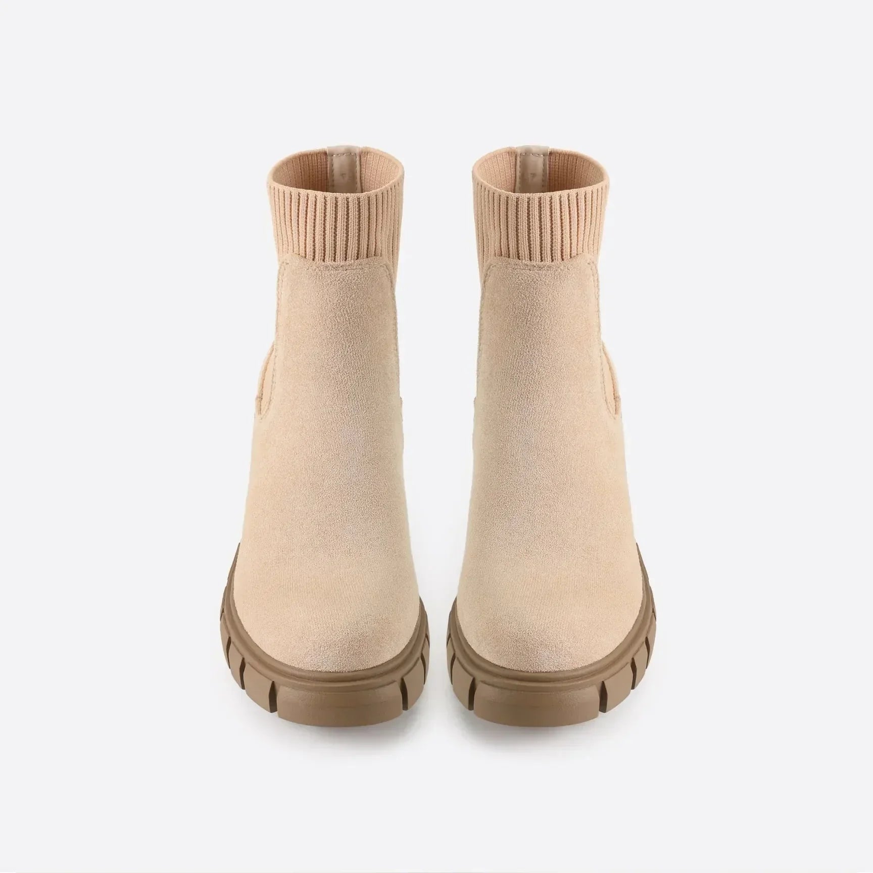 - Chelsea boots